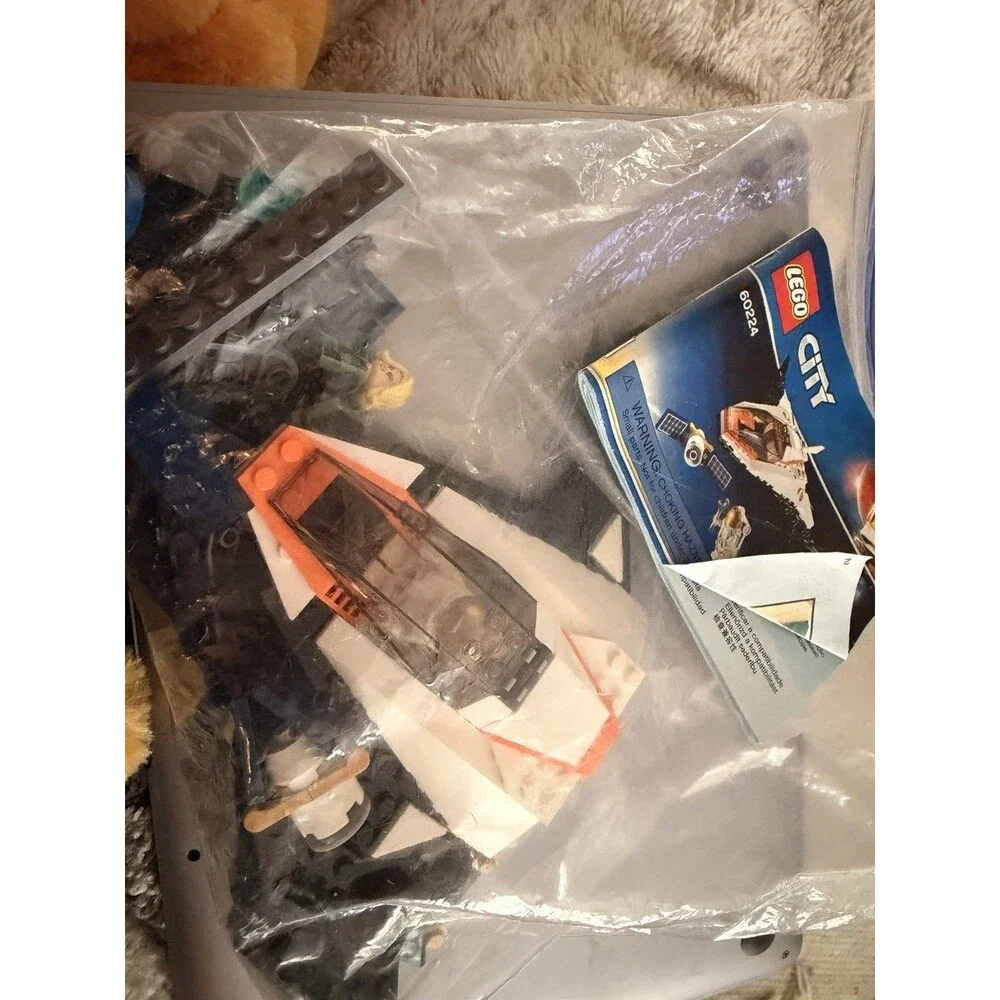LEGO City 60224 Satellite Service Mission Shuttle New Sealed